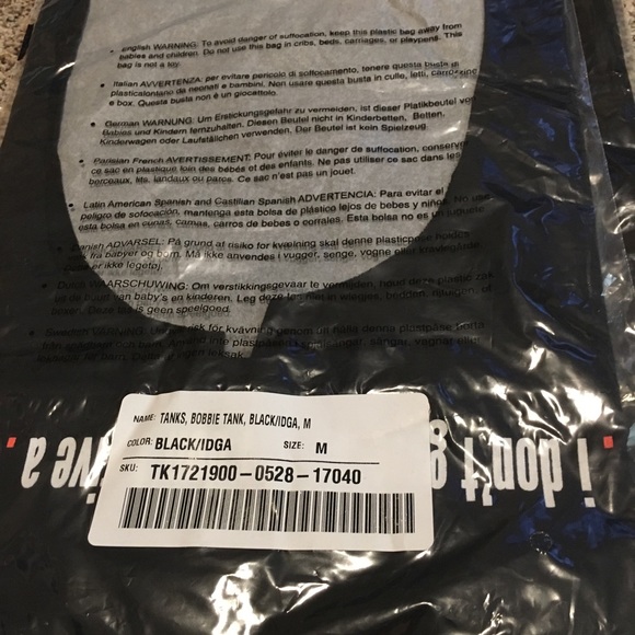 NWT Fabletics Demi Lovato Bobbie Tank - Picture 6 of 6